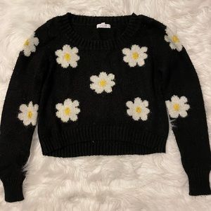 Y2K Dark Blue/Black and White Daisy Cropped Sweater